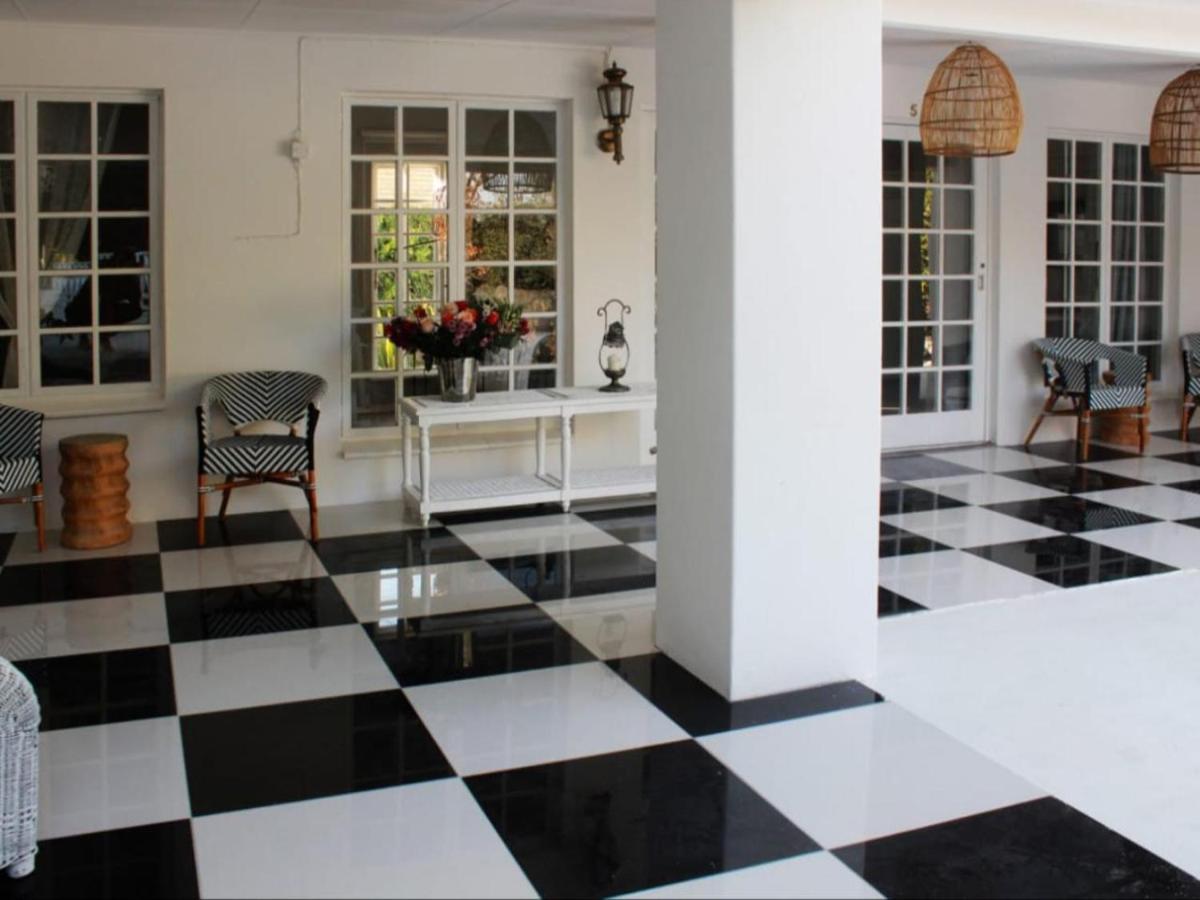 La Belle Guest House Bloemfontein Eksteriør billede