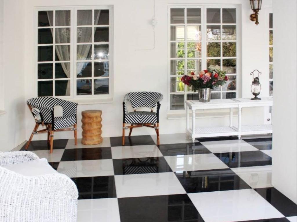 La Belle Guest House Bloemfontein Eksteriør billede
